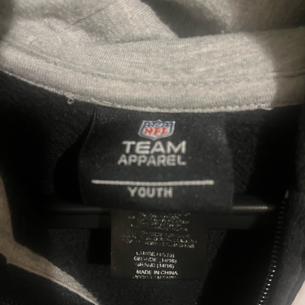 NFL‎ Team Apparel Black and Gray Youth Hoodie - Picture 2 of 4